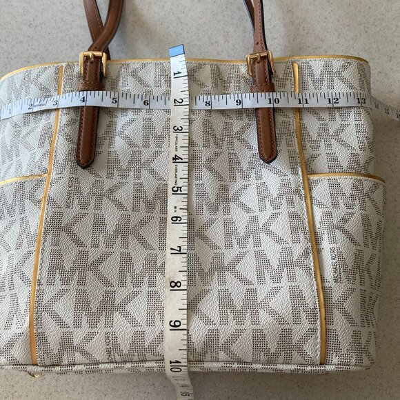 Michael Kors Signature Medium Tote (Vanilla) NWOT - Picture 9 of 16